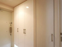 【大阪府/大阪市中央区安土町】エステムプラザ本町クロス 玄関：収納