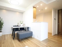 【大阪府/大阪市中央区高麗橋】プラウドタワー北浜 ダイニングキッチン：対面式キッチン