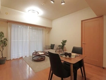 【大阪府/大阪市中央区南船場】ソシオタワー南船場 リビング・ダイニング