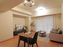 【大阪府/大阪市中央区南船場】ソシオタワー南船場 リビング・ダイニング