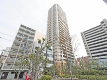 【大阪府/大阪市北区本庄東】アデニウムタワー梅田イーストスクエア 外観：写真中央