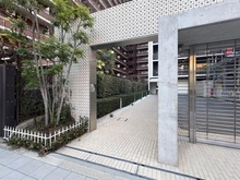 【大阪府/大阪市福島区福島】ユニハイム中之島堂島川タワーレジデンス アプローチ