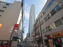 【大阪府/大阪市中央区瓦町】シティタワー大阪 外観：写真中央のマンション