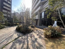 【大阪府/大阪市中央区内久宝寺町】グランドメゾン上町台レジデンスタワー 敷地内