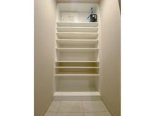 【大阪府/大阪市北区豊崎】ブランズタワー梅田North 収納：シューズインクローゼット