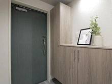 【大阪府/大阪市鶴見区鶴見】プレステ15番館鶴見緑地 玄関