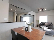 【大阪府/大阪市鶴見区諸口】鶴見緑地ガーデンハウス LDK：家具調度品は価格に含まれません