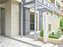 【大阪府/大阪市北区中津】ネバーランド新梅田 アプローチ