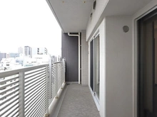 【大阪府/大阪市中央区糸屋町】エステムプラザ大手前エヴァース バルコニー