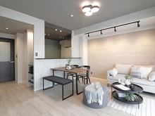 【大阪府/大阪市城東区諏訪】ファミール深江橋デュオ LDK：※家具・調度品は販売価格に含まれておりません