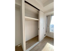【大阪府/大阪市中央区伏見町】淀屋橋アップルタワーレジデンス　43階 収納：洋室6.1帖の収納部分