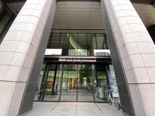 【大阪府/大阪市中央区伏見町】淀屋橋アップルタワーレジデンス　43階 三菱UFJ銀行 大阪ビル 本館（現地より約210m）