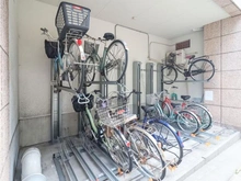 【大阪府/大阪市中央区内平野町】ロイヤルコーポ大手門 駐輪場