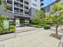 【大阪府/大阪市北区大淀中】パークナード新梅田アーバンパレス エントランス