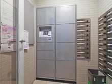 【大阪府/大阪市中央区淡路町】サンマイン北浜 宅配BOX