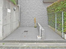 【大阪府/大阪市西区新町】アステルコート新町  敷地内