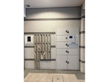 【大阪府/大阪市中央区北久宝寺町】ルアンジュ本町 宅配BOX：左側：メールBOX