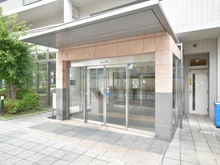 【大阪府/大阪市城東区古市】ウィズパークス大阪 アクアコート エントランス