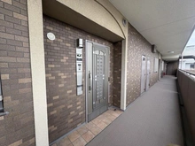 【大阪府/大阪市北区本庄西】セレッソコート梅田リーベンシティ 玄関