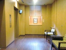 【大阪府/大阪市中央区内久宝寺町】ディーグランセ上町台ハイレジデンス 共用部：1階エレベータ―ホール