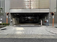 【大阪府/大阪市北区鶴野町】ザ・梅田タワー 駐車場