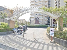 【大阪府/大阪市鶴見区今津南】シャトー・サンパークスクエア アプローチ