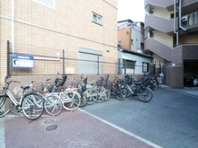 【大阪府/大阪市西区南堀江】ネバーランド南堀江 駐輪場
