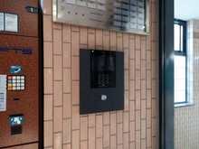 【大阪府/大阪市西区南堀江】ネバーランド南堀江 エントランス前インターホン