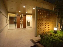 【大阪府/大阪市浪速区桜川】シャリエなんばファースト アプローチ