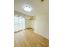 【大阪府/大阪市中央区瓦屋町】キングマンション心斎橋東 洋室