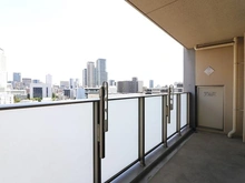 【大阪府/大阪市北区中津】うめきたザ・レジデンス バルコニー