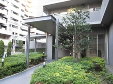【大阪府/大阪市中央区高津】ファミールKOUZタワー アプローチ