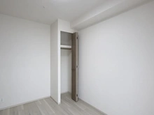 【大阪府/大阪市住之江区中加賀屋】プレサンスロジェ住之江レジデンス 洋室