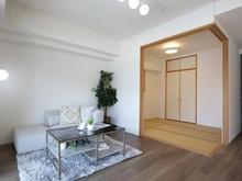 【大阪府/東大阪市菱屋西】ブランニード河内小阪 リビング・ダイニング