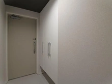 【大阪府/大阪市城東区今福西】タイムズ・ピース・スクエア スイートガーデンシティ 玄関