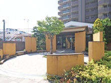 【大阪府/大阪市西淀川区大和田】ジェネラスグリーンロード アプローチ