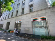 【大阪府/大阪市中央区伏見町】淀屋橋アップルタワーレジデンス セブンイレブン大阪伏見町3丁目店（現地より約79m）