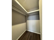 【大阪府/大阪市北区本庄東】アデニウムタワー 梅田イーストスクエア 収納：ウォークインクローゼット