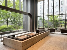 【大阪府/大阪市中央区久太郎町】ローレルタワー堺筋本町 ロビー