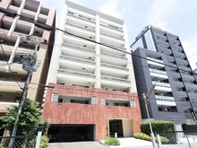 【大阪府/大阪市城東区中央】ル・グランデ城東中央 外観：写真中央の建物