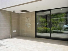 【大阪府/大阪市西区南堀江】エステムコート南堀江IVレイズ エントランス