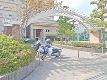 【大阪府/大阪市鶴見区今津南】シャトー・サンパークオアシス アプローチ