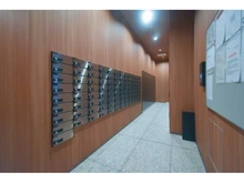 【大阪府/大阪市中央区久太郎町】ローレルタワー堺筋本町 メールBOX