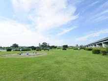 【東京都/大田区矢口】シャリエ武蔵新田 多摩川ガス橋緑地（現地より約1,245m）