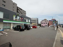 【東京都/大田区東矢口】メガロン東六郷 B棟 ファミリーマート仲六郷第一京浜店（現地より約430m）