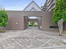 【東京都/大田区東六郷】フェア・コート多摩川 アプローチ