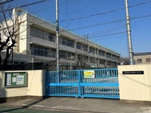 【東京都/大田区北糀谷】シャルマンコーポ梅屋敷 大田区北糀谷小学校（現地より約295m）