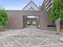 【東京都/大田区東六郷】フェア・コート多摩川 アプローチ