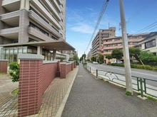 【東京都/大田区西六郷】グランイーグル多摩川アリビオ 前面道路