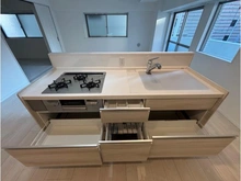 【東京都/墨田区亀沢】ル・リオン錦糸町エグゼ ダイニングキッチン：収納